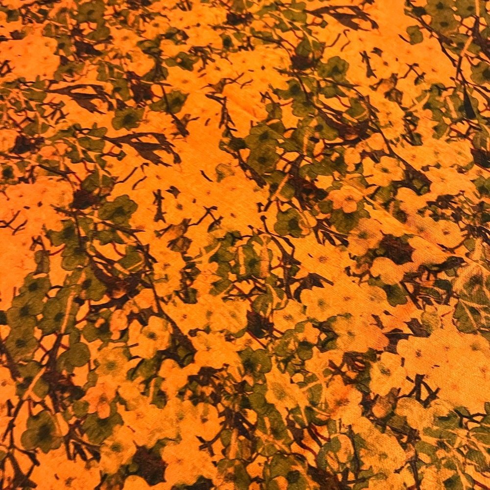 Floral wool scarf - Picture 5 of 11